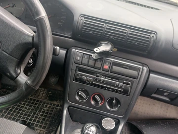 Авто Audi A4 1996 № 7978032
