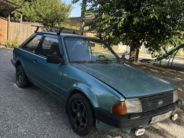 Авто Ford Escort 1988 № 7978129