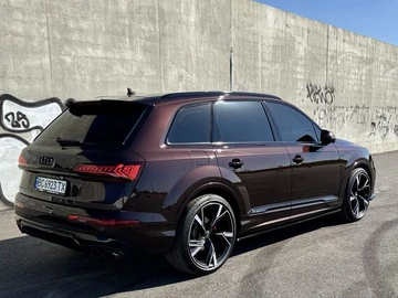 Авто Audi Q7 2021 № 7978144