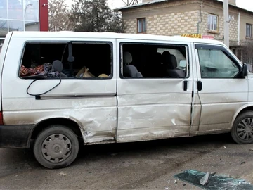 Авто Volkswagen Transporter 2000 № 7978201