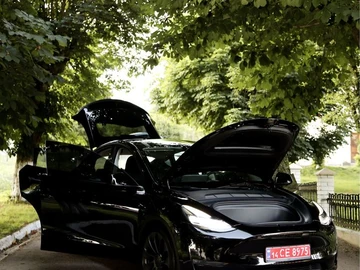 Авто Tesla Roadster 2024 № 7978206