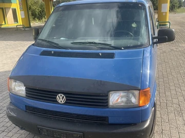 Авто Volkswagen Transporter 2000 № 7978283
