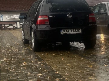 Авто Volkswagen Golf 2003 № 7978369