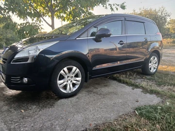 Авто Peugeot 5008 2011 № 7978388