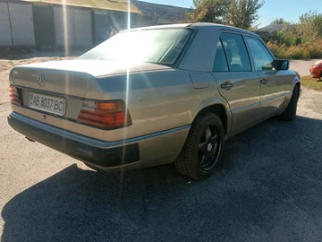 Авто Mercedes W124 1993 № 7978457