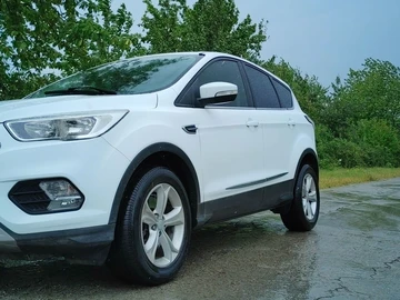 Авто Ford Kuga 2017 № 7978729