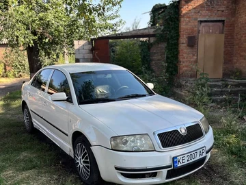 Авто Skoda Superb 2002 № 7979596