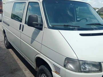 Авто Volkswagen Transporter 2000 № 7979727