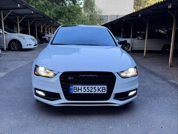 Авто Audi A4 2015 № 7979751