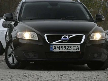 Авто Volvo V50 2011 № 7979956