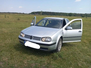 Авто Volkswagen Golf 2000 № 7980033