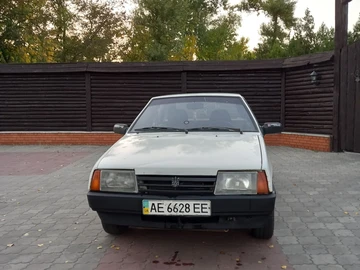 Авто ВАЗ 2109 1992 № 7980041
