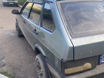 Авто ВАЗ 2109 1998 № 7980198
