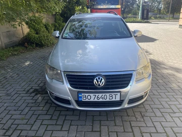 Авто Volkswagen Passat Variant 2005 № 7980400
