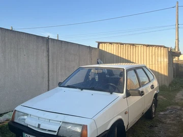 Авто ВАЗ 2109 1992 № 7980429