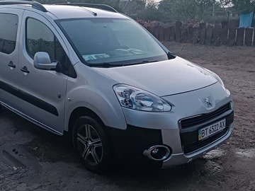 Авто Peugeot Partner 2012 № 7980531
