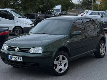 Авто Volkswagen Golf 2000 № 7980718