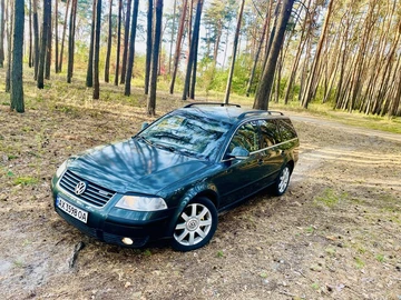 Авто Volkswagen Passat Variant 2004 № 7980823
