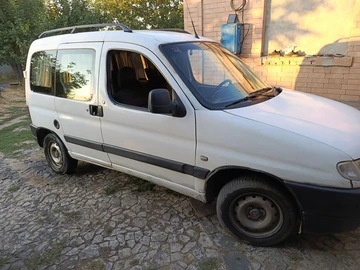Авто Peugeot Partner 2002 № 7980924