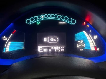 Авто Nissan Leaf 2015 № 7981053
