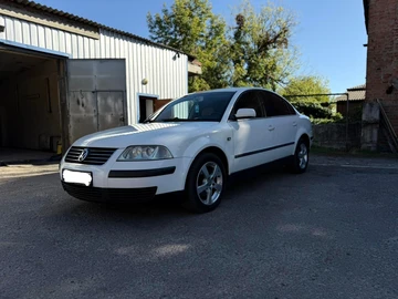 Авто Volkswagen Passat Sedan 2002 № 7981146