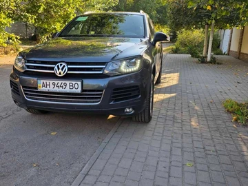 Авто Volkswagen Touareg 2012 № 7981161