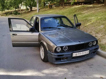 Авто BMW 3 Серия 1987 № 7981354