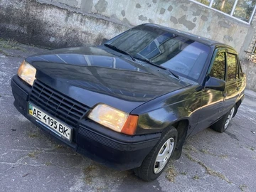 Авто Opel Kadett 1990 № 7981357