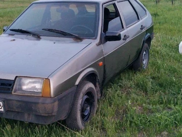 Авто ВАЗ 2109 2000 № 7981373