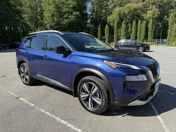 Авто Nissan Rogue 2023 № 7981378