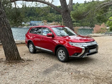 Авто Mitsubishi Outlander 2020 № 7981437
