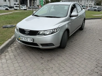 Авто KIA Cerato Forte  2009 № 7981495