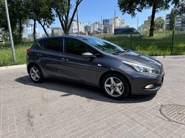 Авто KIA Cee X27 D 2015 № 7981634