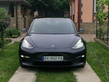 Авто Tesla Model 3 2019 № 7981847
