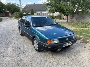Авто Volkswagen Passat Sedan 1991 № 7981998