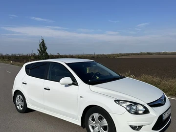 Авто Hyundai I30 2010 № 7982008