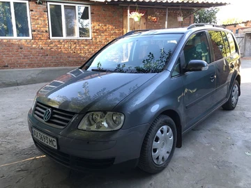 Авто Volkswagen Touran 2004 № 7982166