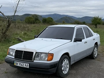 Авто Mercedes 230 1988 № 7982170