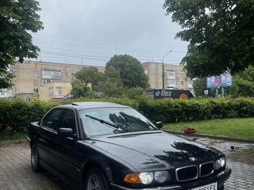 Авто BMW 7 Серия 2001 № 7982279