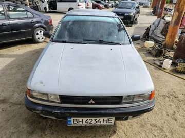 Авто Mitsubishi Colt 1990 № 7982344