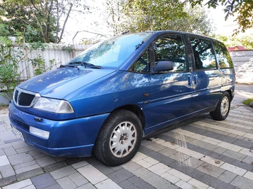 Авто Lancia Zeta 2000 № 7982455