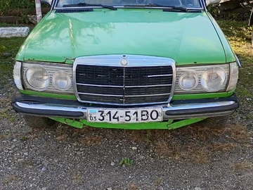Авто Mercedes 230 1983 № 7982499