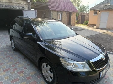 Авто Skoda Octavia 2010 № 7983000