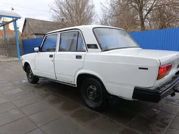 Авто ВАЗ 2107 2005 № 7983003