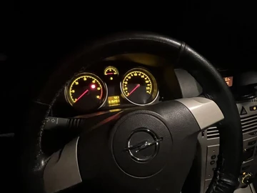 Авто Opel Astra 2007 № 7983063