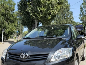 Авто Toyota Auris 2010 № 7983164