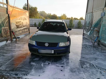 Авто Volkswagen Passat Variant 2000 № 7983275
