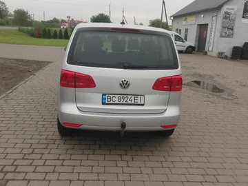 Авто Volkswagen Touran 2013 № 7983284