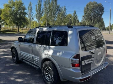 Авто Mitsubishi Pajero 2000 № 7983311