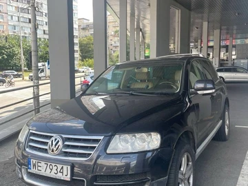 Авто Volkswagen Touareg 2004 № 7983318